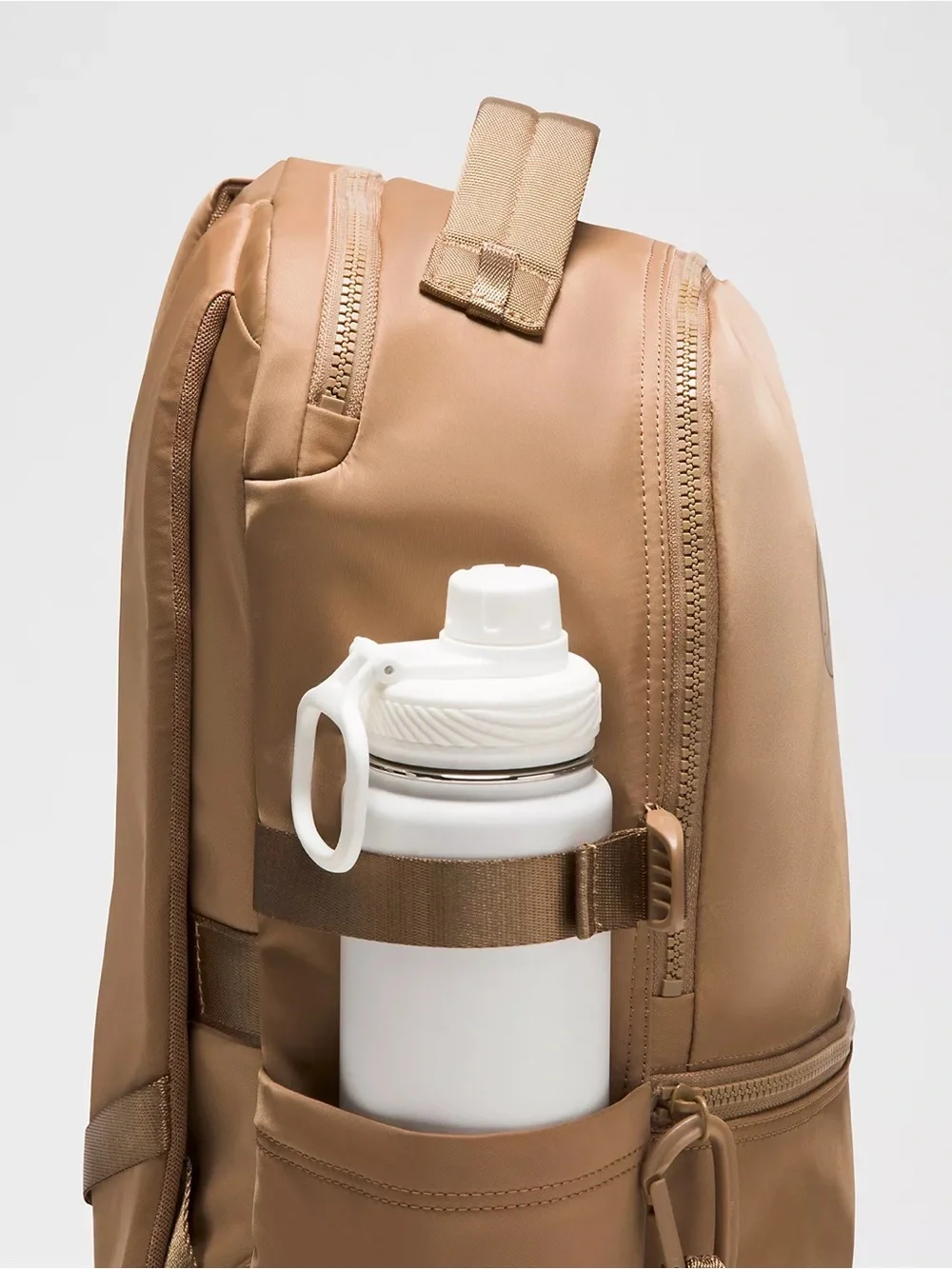 Lululemon New Crew Backpack 22L Updated- Sand/Wacky Khaki